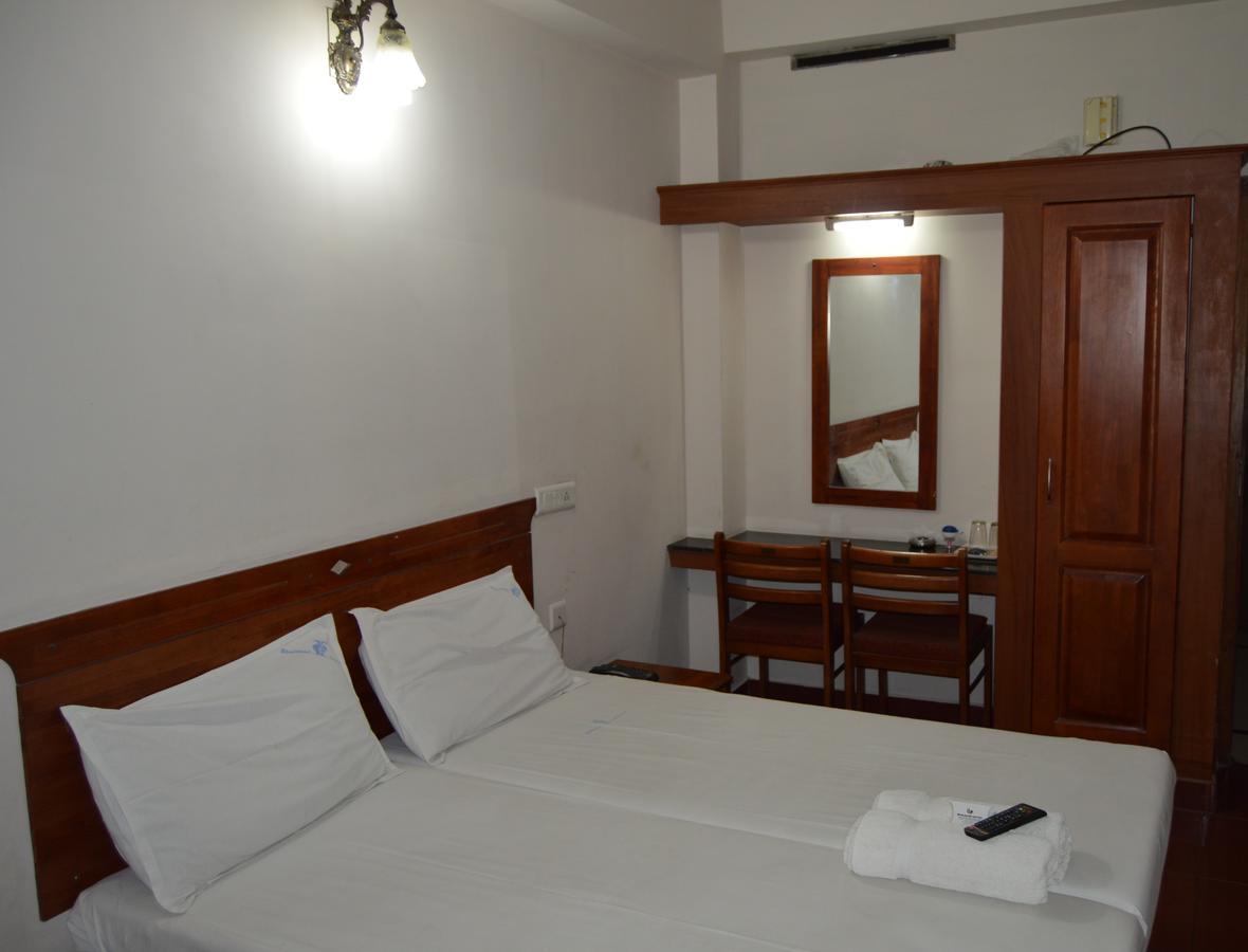 Shalimar Metro Hotell Kochi Exteriör bild