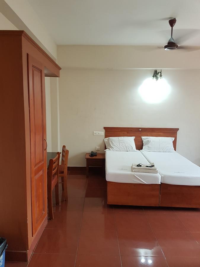 Shalimar Metro Hotell Kochi Exteriör bild