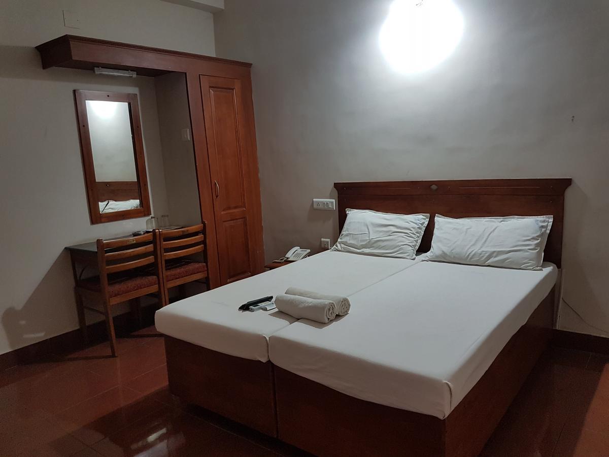 Shalimar Metro Hotell Kochi Exteriör bild