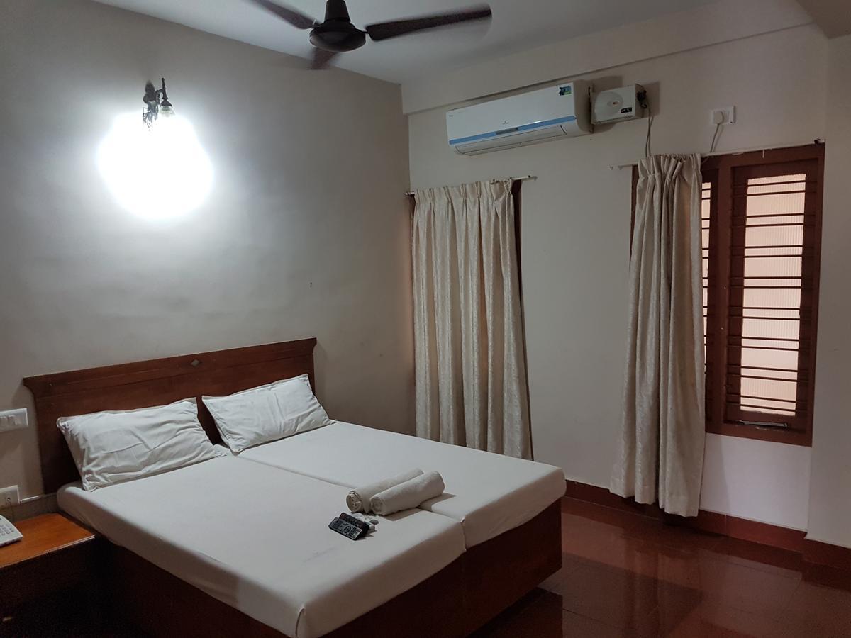 Shalimar Metro Hotell Kochi Exteriör bild